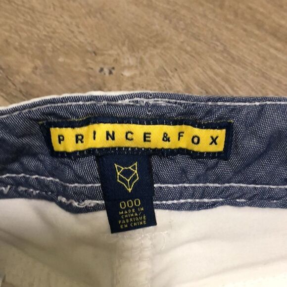 Juniors Prince & Fox White Shorts Size 000 - Picture 3 of 3